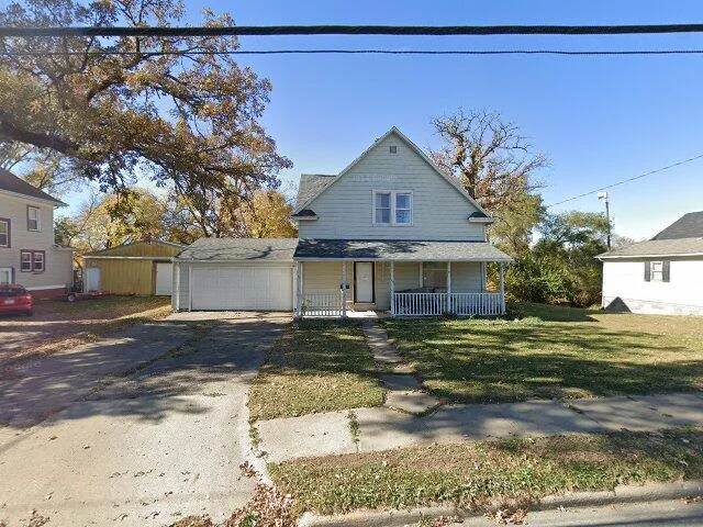 House image located at Newton, IA 50208