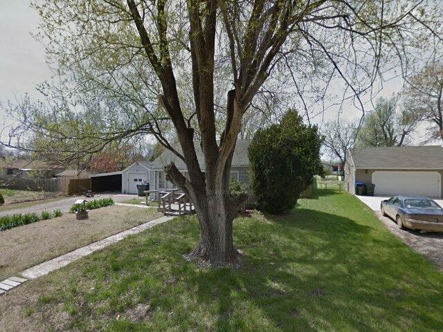 House image located at Topeka, KS 66608