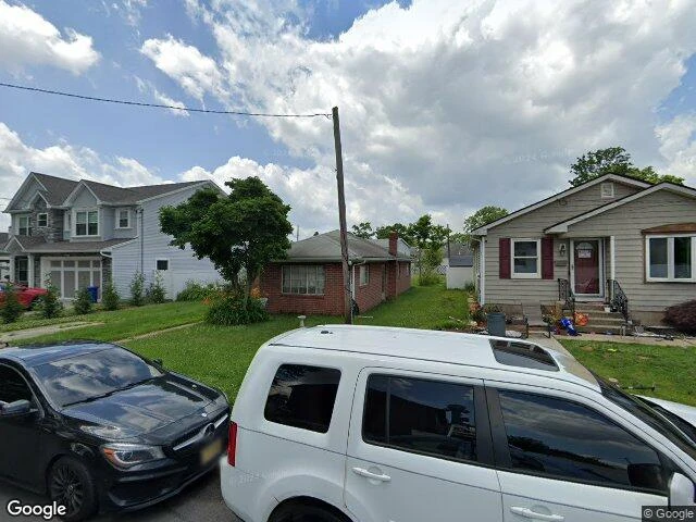 House image located at Carteret, NJ 07008