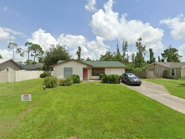House image located at Fort Myers, FL 33967
