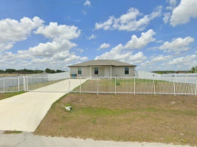 House image located at Labelle, FL 33935
