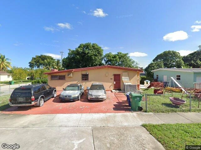 House image located at Miami, FL 33162