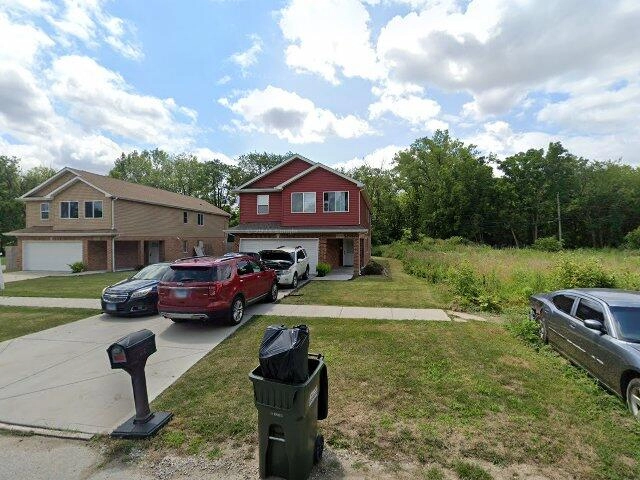 House image located at Robbins, IL 60472