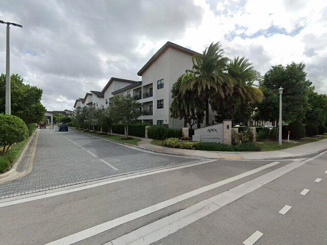 House image located at Miami, FL 33178