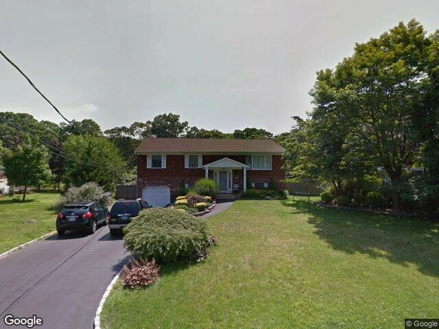 House image located at Bayport, NY 11705