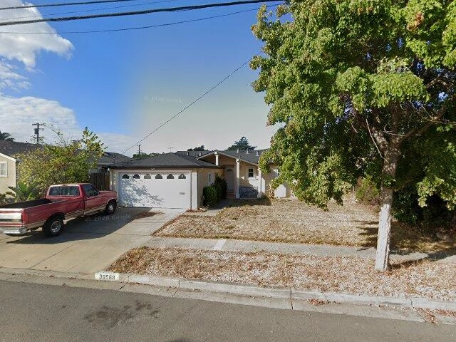 House image located at Hayward, CA 94544