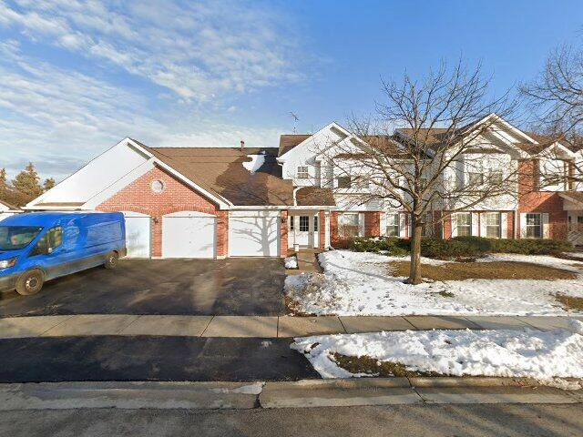 House image located at Roselle, IL 60172