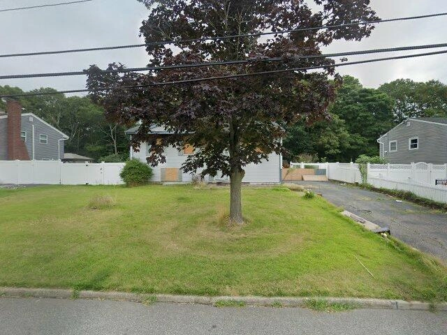 House image located at Patchogue, NY 11772