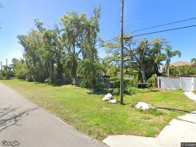 House image located at Saint Petersburg, FL 33708