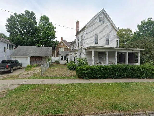 House image located at Allegan, MI 49010