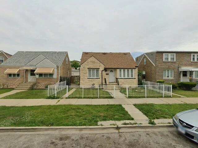 House image located at Chicago, IL 60638