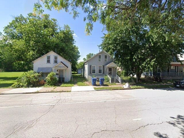 House image located at Davenport, IA 52802