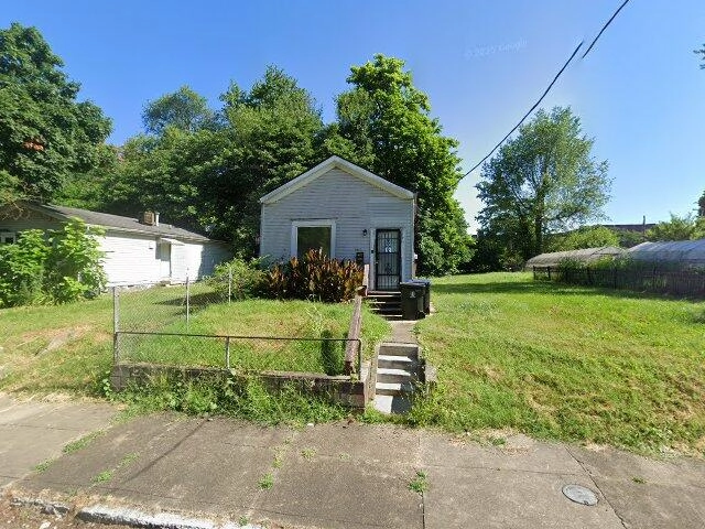 House image located at Louisville, KY 40210