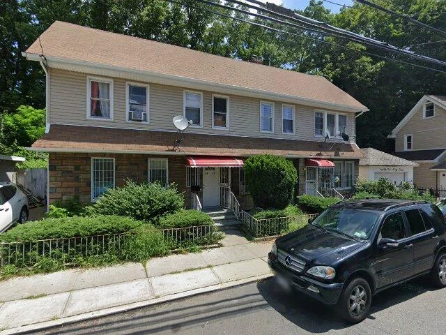 House image located at Woodhaven, NY 11421