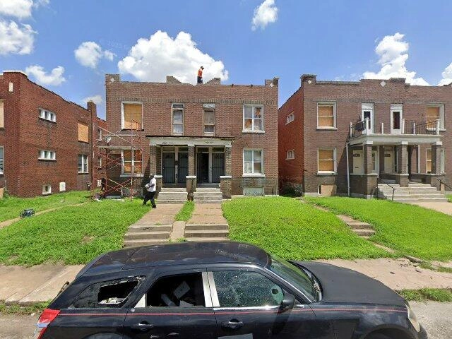 House image located at Saint Louis, MO 63113