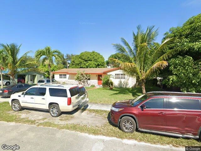 House image located at Miami, FL 33162