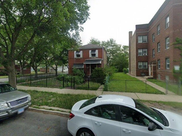 House image located at Chicago, IL 60628