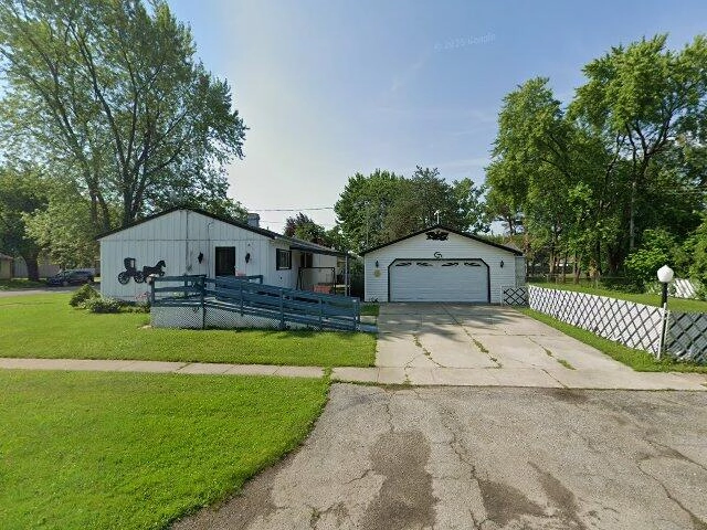 House image located at Saginaw, MI 48604