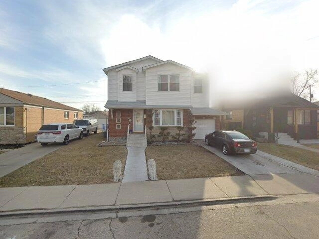 House image located at Chicago, IL 60652