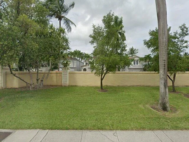 House image located at Miami, FL 33180