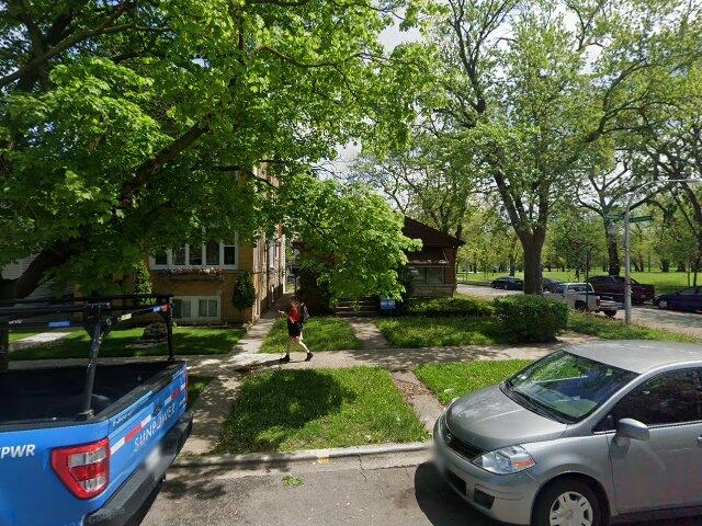 House image located at Chicago, IL 60639