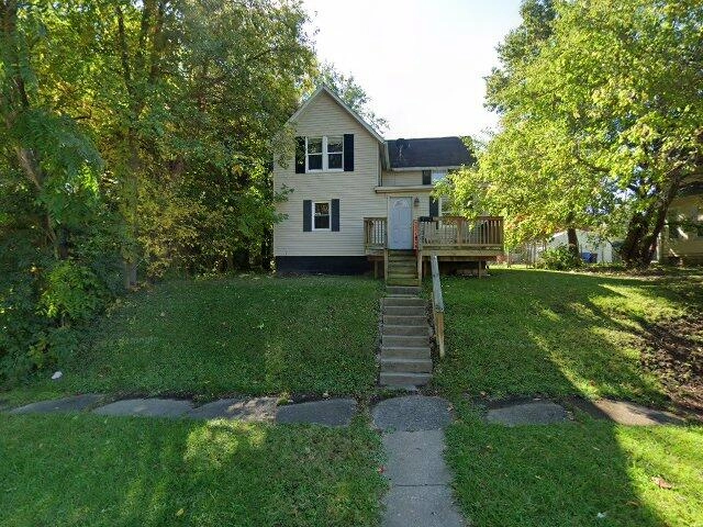 House image located at Moline, IL 61265