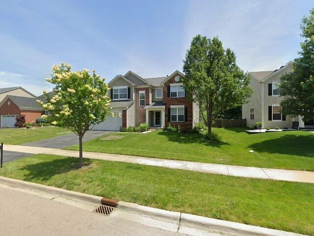 House image located at Aurora, IL 60503