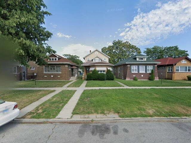 House image located at Chicago, IL 60619