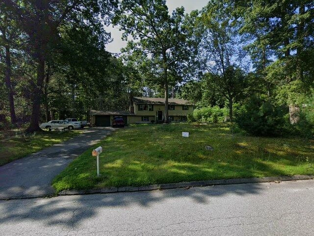 House image located at Deep River, CT 06417