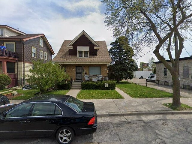 House image located at Philadelphia, PA 19143