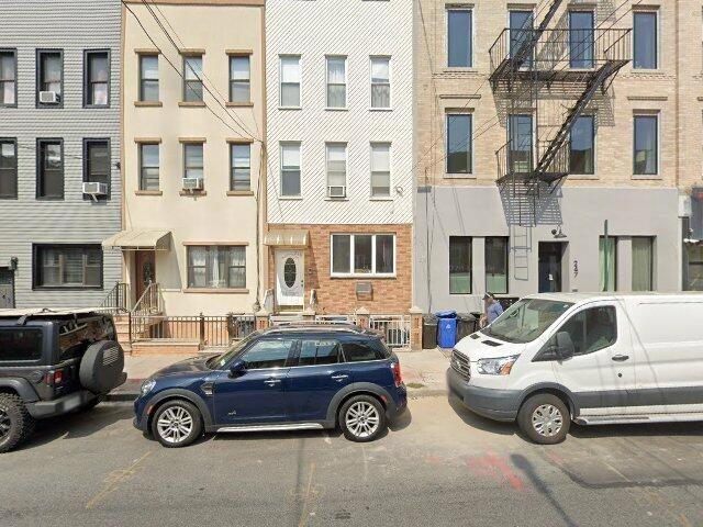 House image located at Paulsboro, NJ 08066