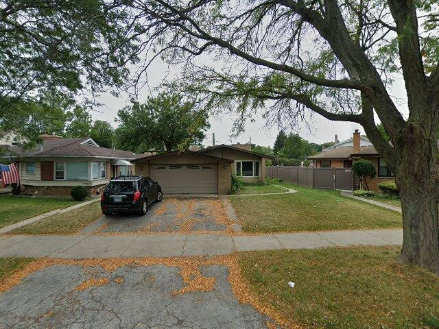 House image located at Chicago, IL 60646