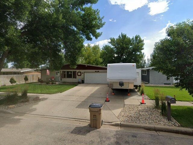 House image located at Minot, ND 58701