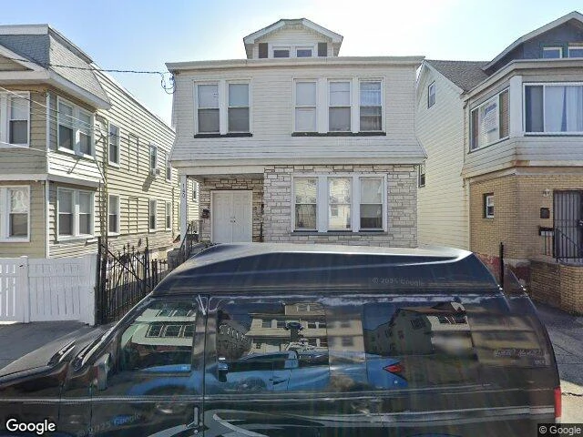 House image located at Newark, NJ 07112