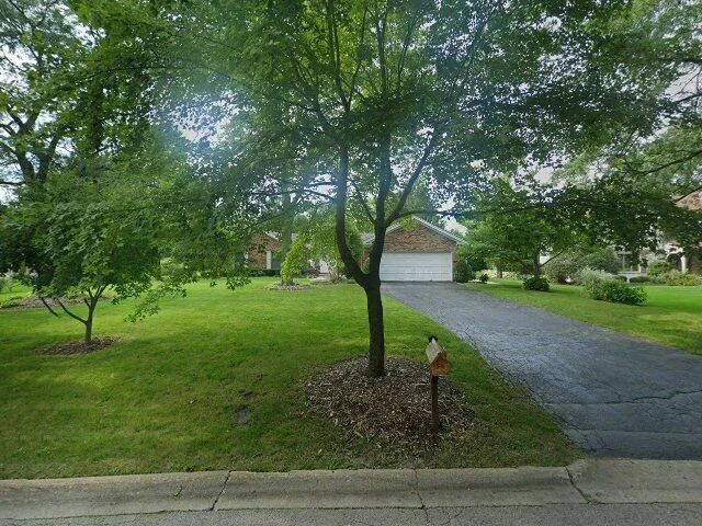 House image located at Lake Forest, IL 60045