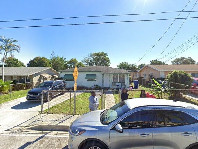 House image located at West Palm Beach, FL 33404
