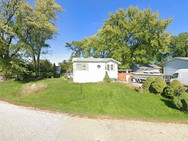 House image located at Antioch, IL 60002