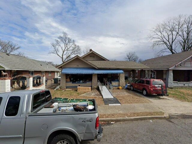 House image located at Memphis, TN 38112