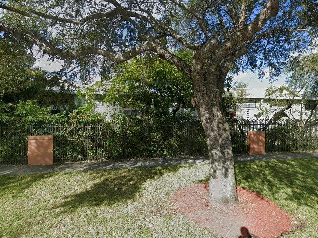 House image located at Miami, FL 33179