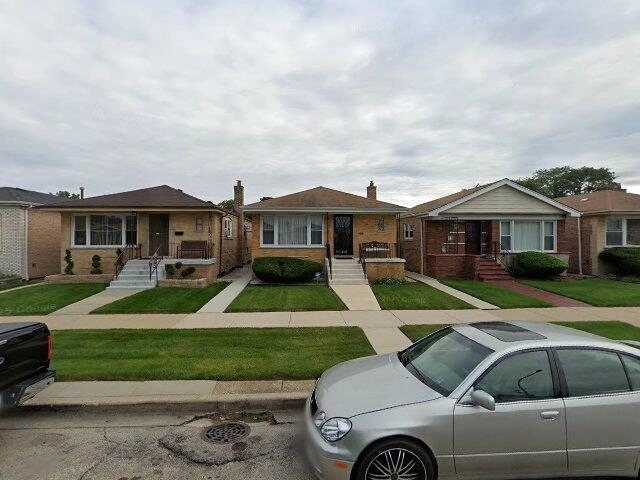 House image located at Chicago, IL 60620