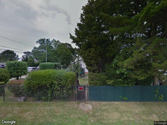 House image located at Lindenhurst, NY 11757