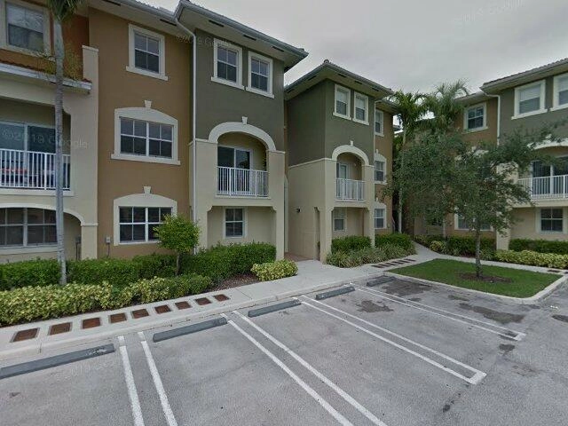 House image located at Miami, FL 33178