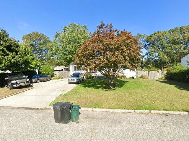 House image located at Bay Shore, NY 11706