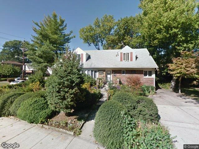 House image located at Fort Lee, NJ 07024
