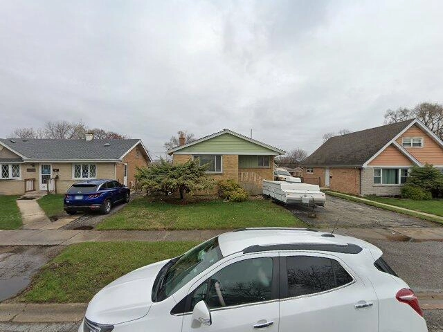 House image located at Alsip, IL 60803