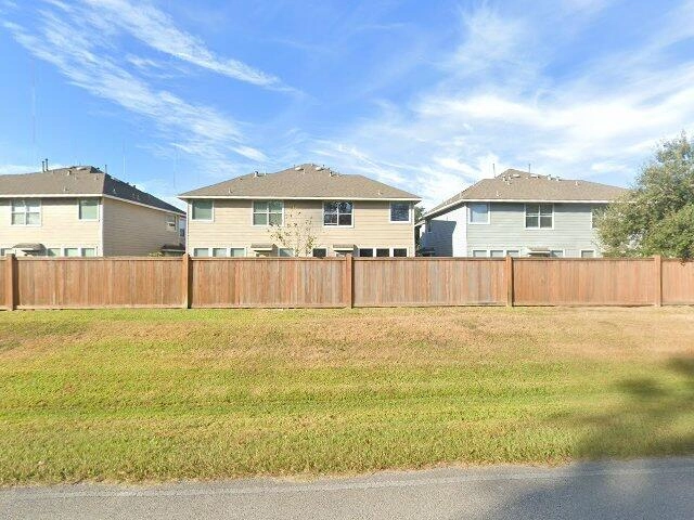 House image located at Houston, TX 77014