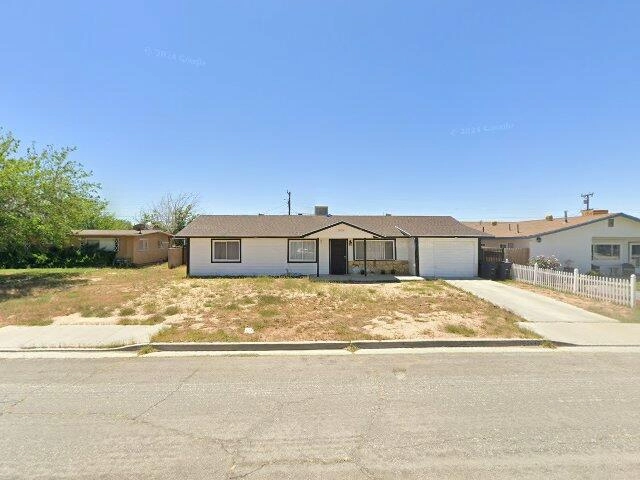 House image located at Boron, CA 93516