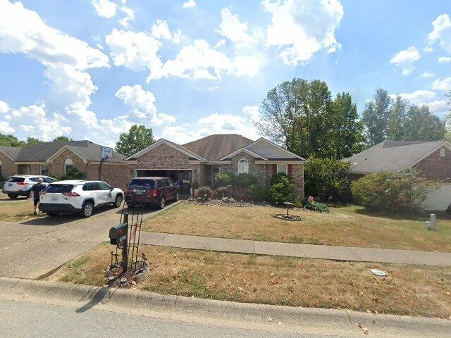 House image located at Louisville, KY 40299