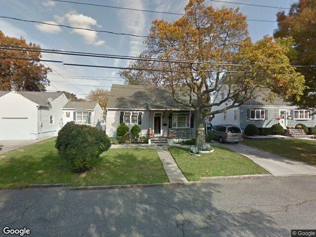 House image located at Lindenhurst, NY 11757