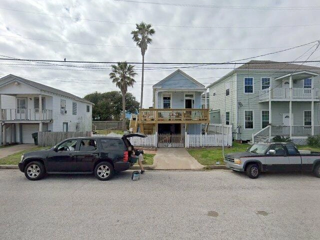 House image located at Galveston, TX 77550
